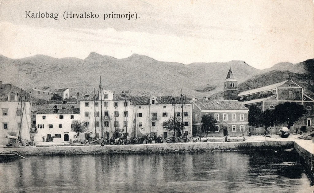 Black and white postcard of the Church of St. Charles Borromeo, 1907