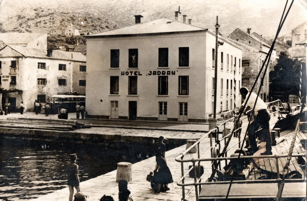 Postcard 32