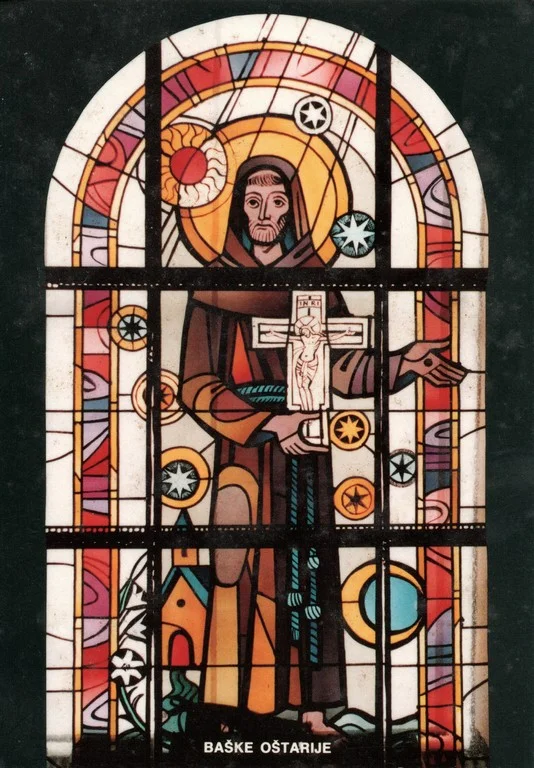 Baške Oštarije – vitraj sa sv. Franjom Asiškim