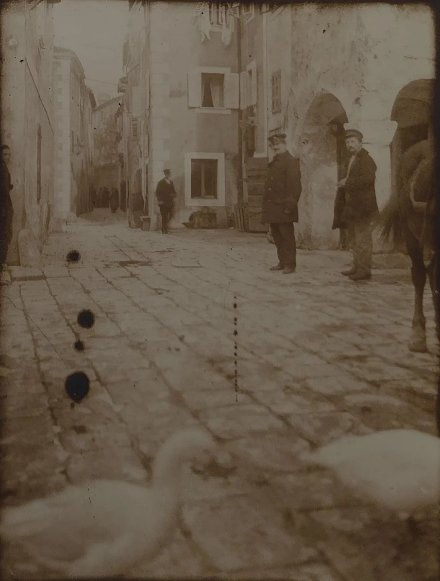 Kamena ulica starog Karlobaga — 1915.