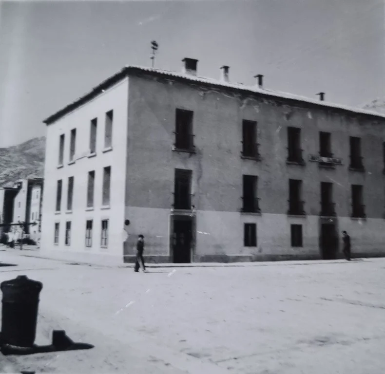 Hotel Jadran u Karlobagu